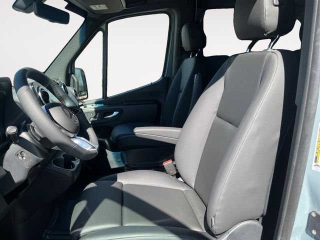 New 2026  Mercedes-Benz Cargo 144 WB image 9