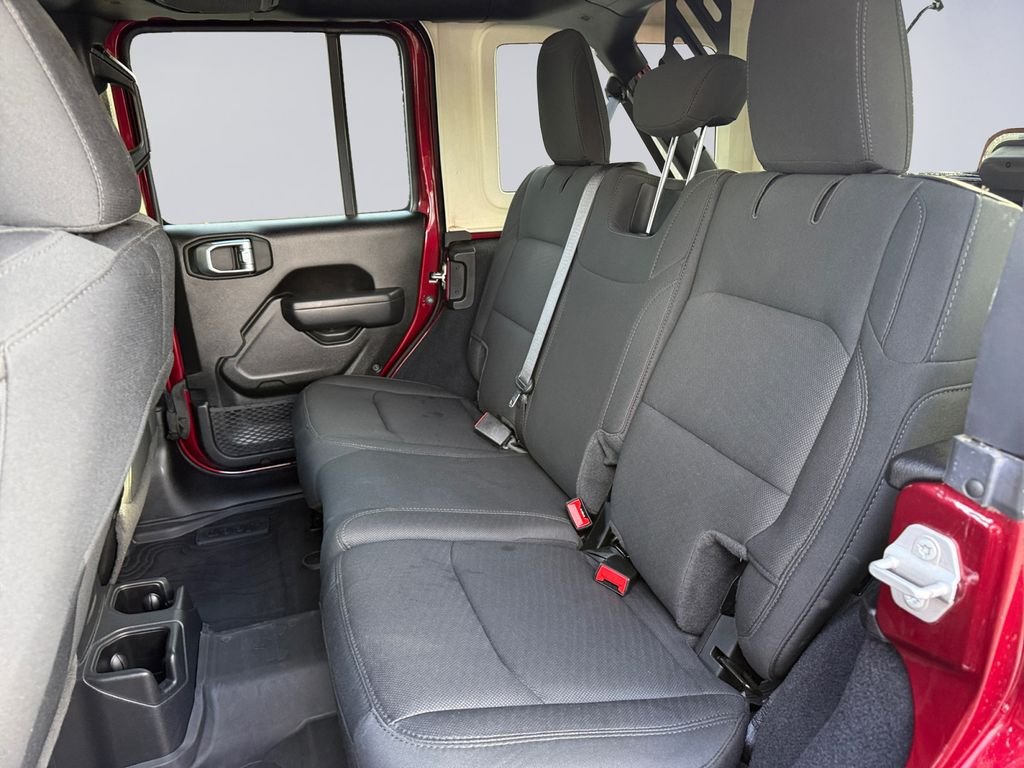 2022 Jeep Wrangler Unlimited Willys - Photo 18