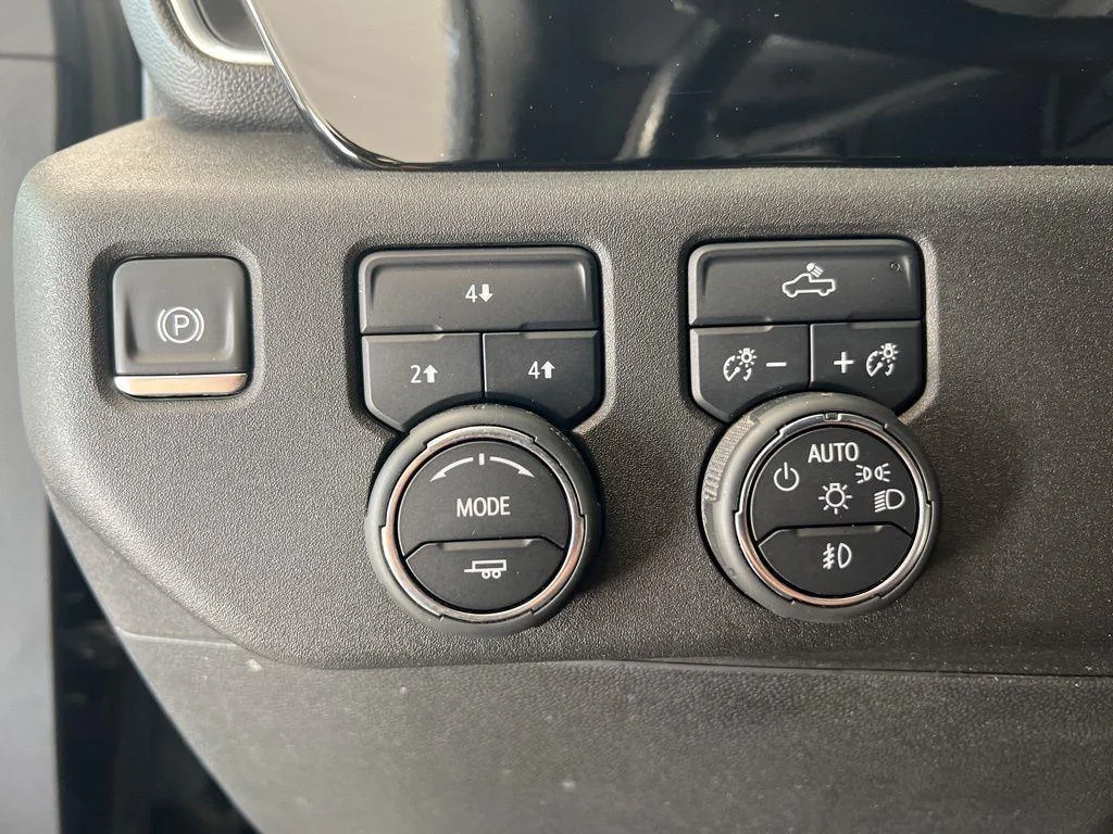 Used 2024 Ash Chevrolet LT image 8