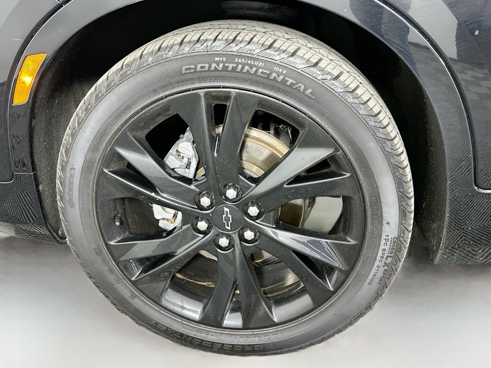 Used 2020 Black Chevrolet RS image 34