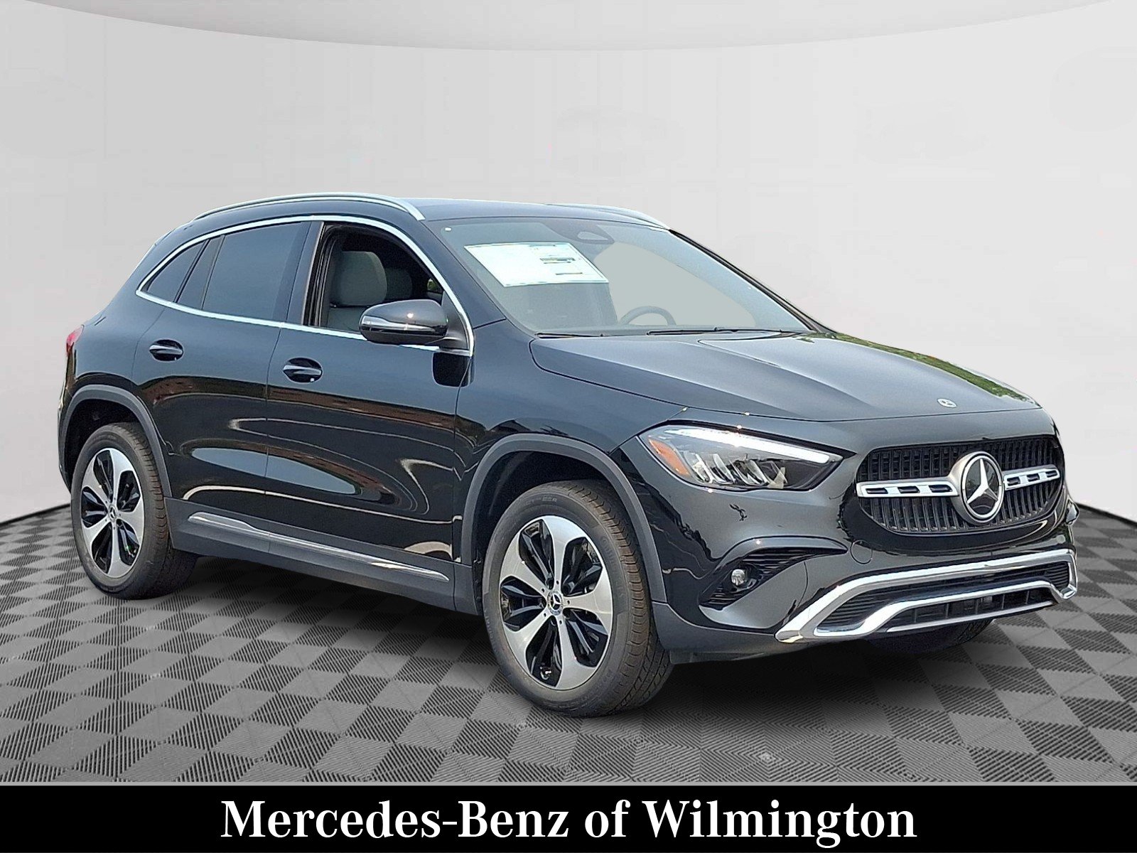 New 2026 Night Black Mercedes-Benz GLA 250 image 1