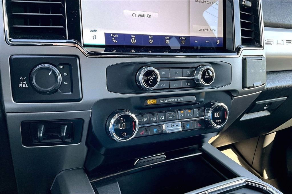 Used 2022 Silver Ford Lariat image 17