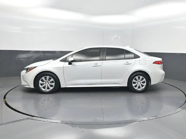 Used 2022 Toyota Corolla LE with VIN JTDEPMAE8N3014771 for sale in Conyers, GA