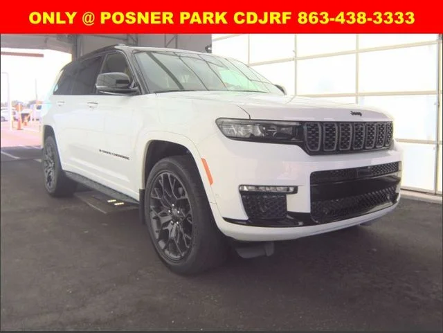 Used 2025 White Jeep Summit image 2