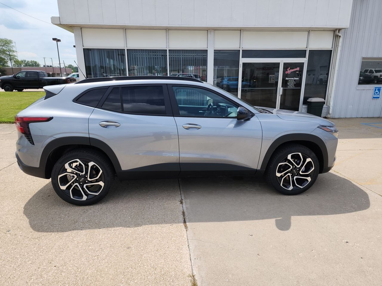 New 2026 Sterling Gray Metallic Chevrolet 2RS image 9