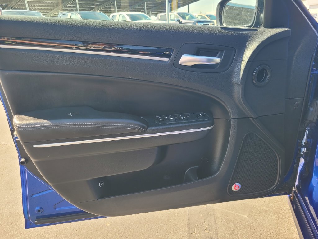 2018 Chrysler 300 S - Photo 20