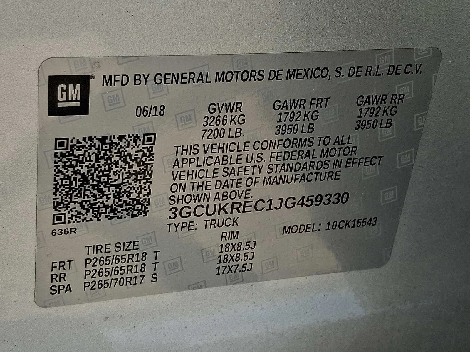 Used 2018 Silver Ice Metallic Chevrolet LT image 25