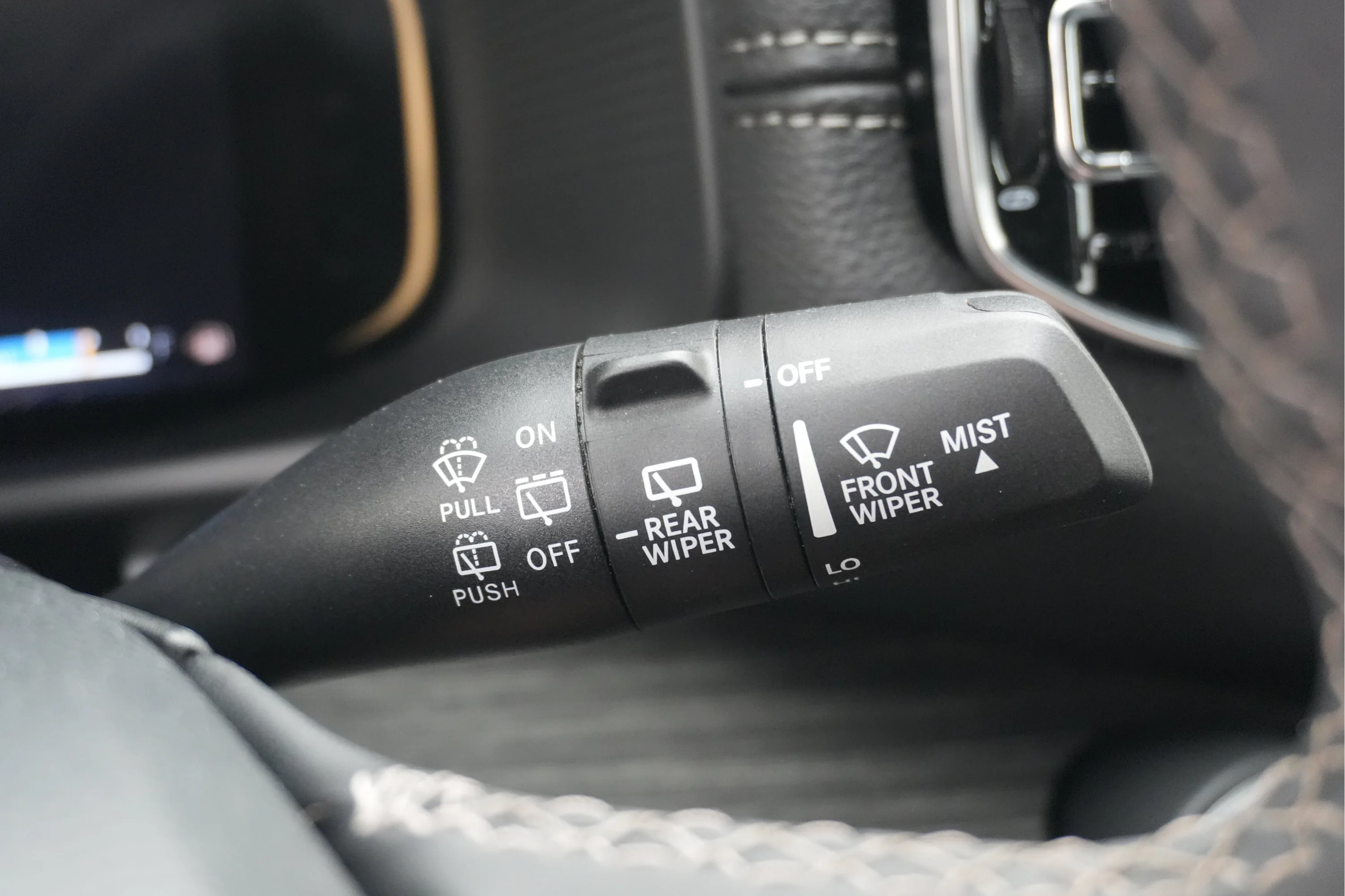 Used 2024 Diamond Black Crystal Pearlcoat Jeep Series II image 36
