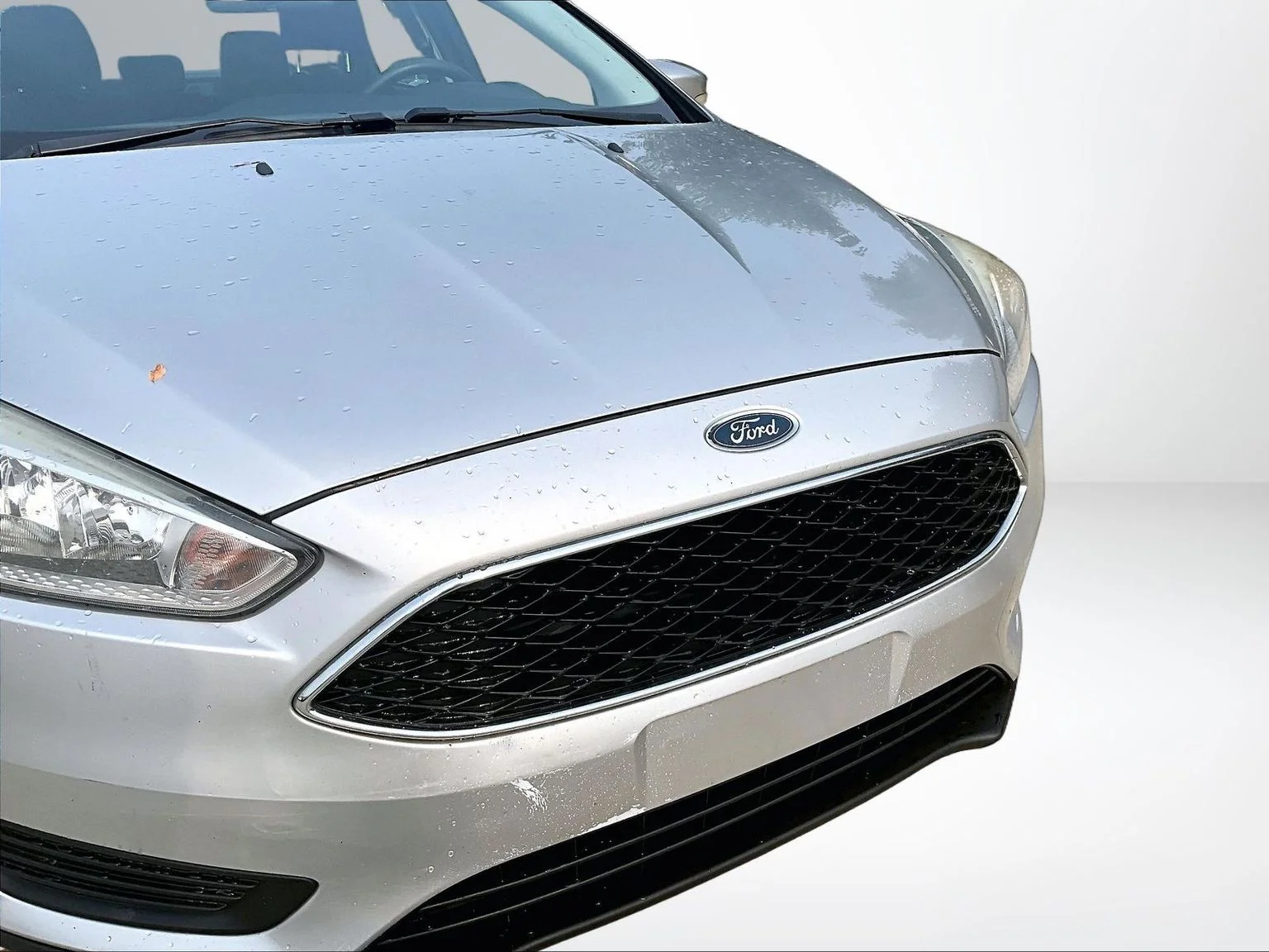 Used 2016 Silver Ford SE image 26