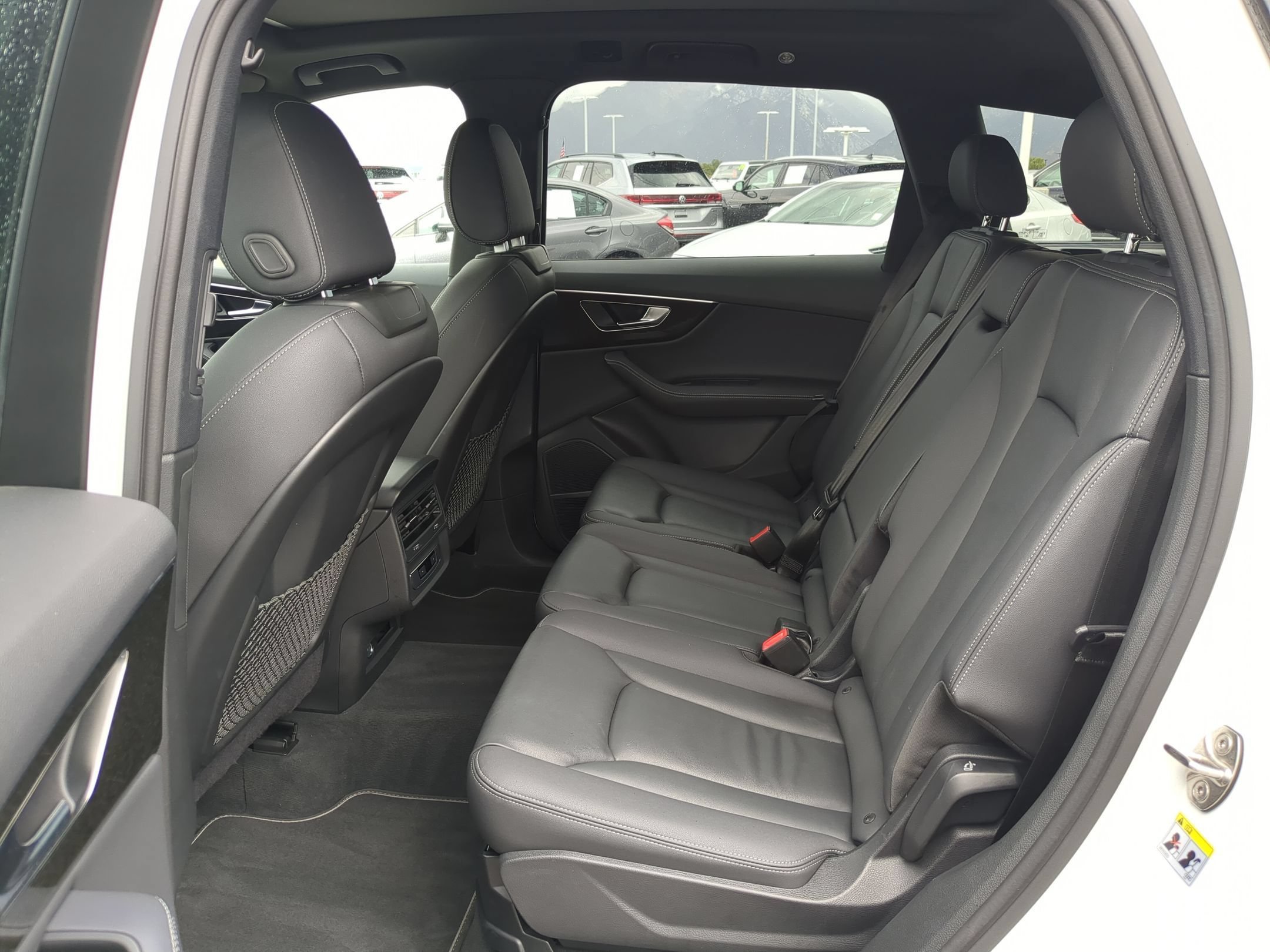 Used 2025 White Audi Premium Plus image 28