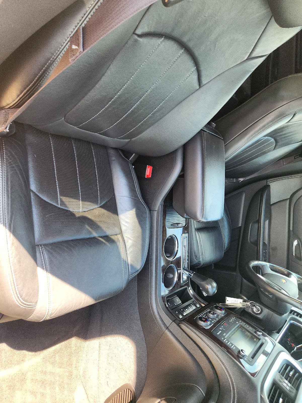 Used 2015 White Chevrolet LTZ image 13