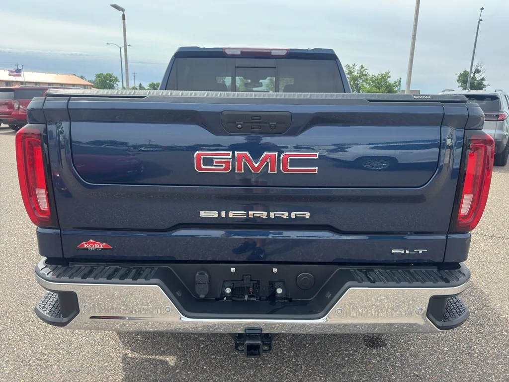 Used 2021 Pacific Blue Metallic GMC SLT image 7