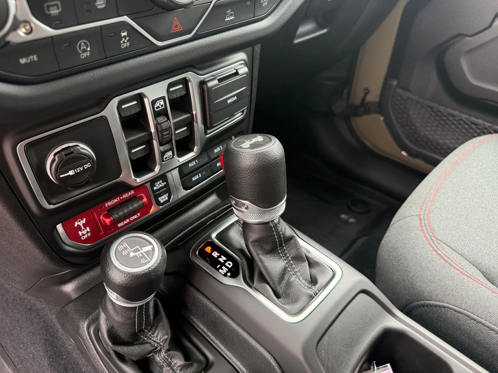 Used 2026 41 Jeep Rubicon image 12