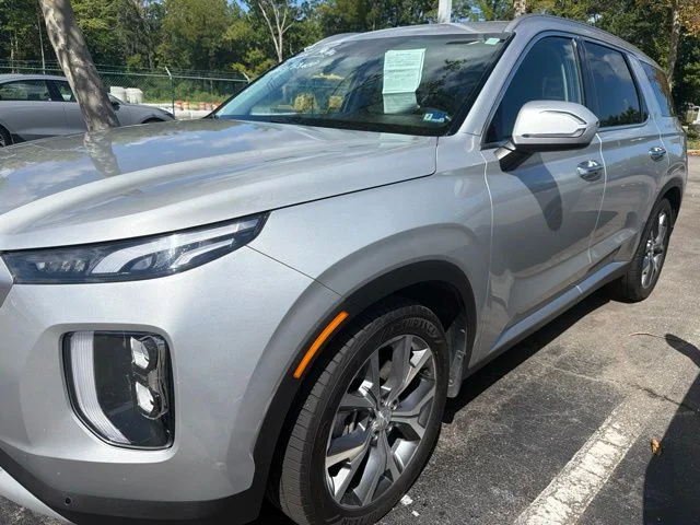 Used 2022 Silver Hyundai SEL image 7