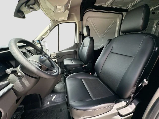New 2026 Oxford White Ford Base image 14