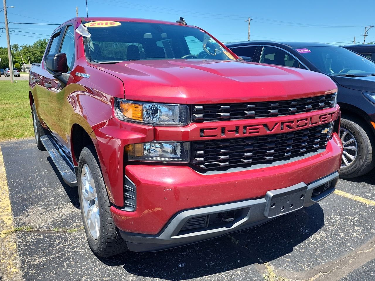 Used 2019 Red Chevrolet Custom image 1