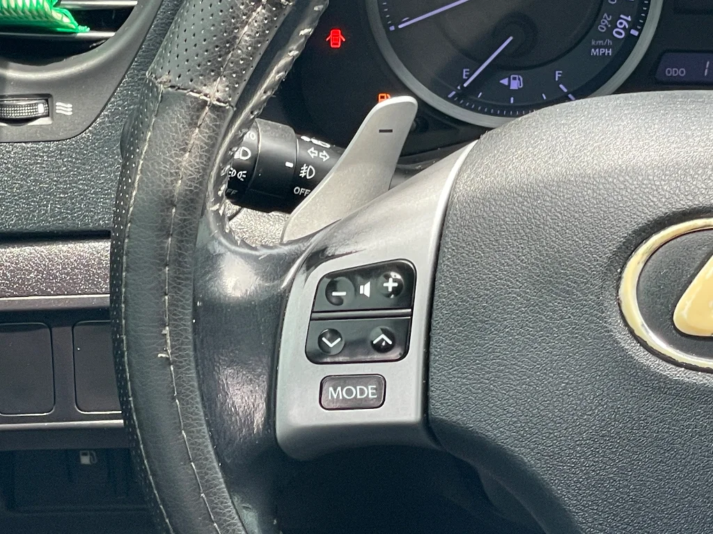 Used 2012 Obsidian Lexus Base image 5