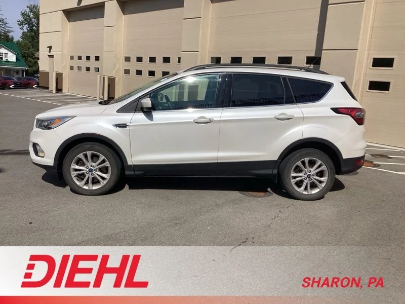 Used 2017 White Ford SE image 4
