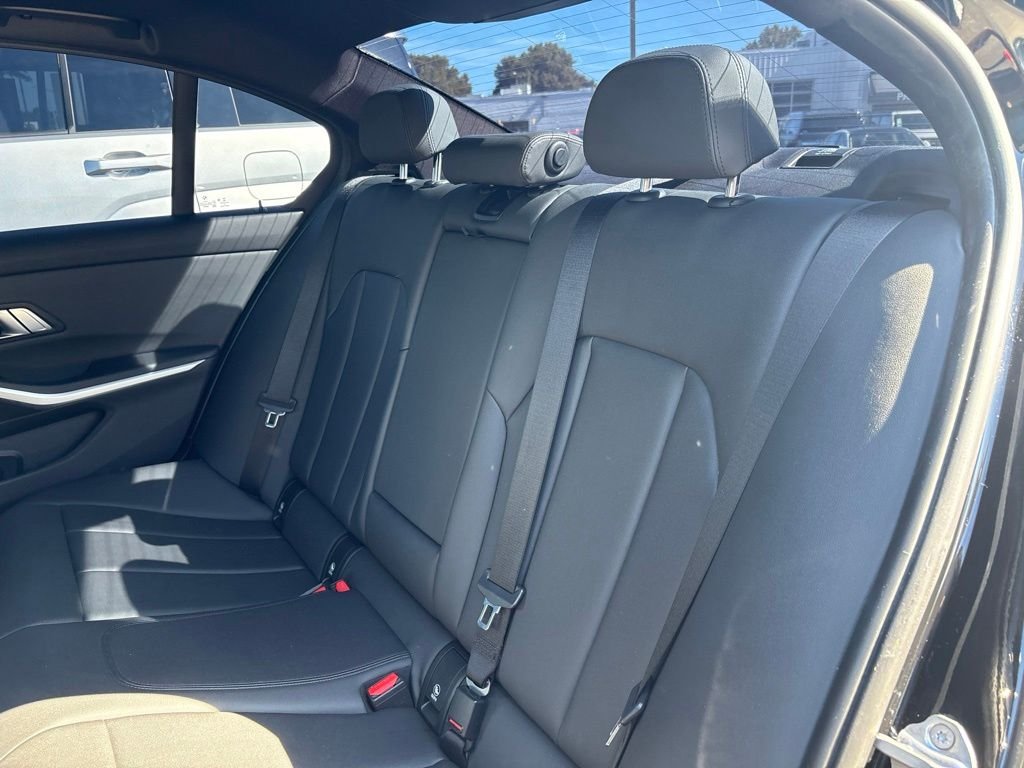 Used 2020 Black BMW 330i image 32