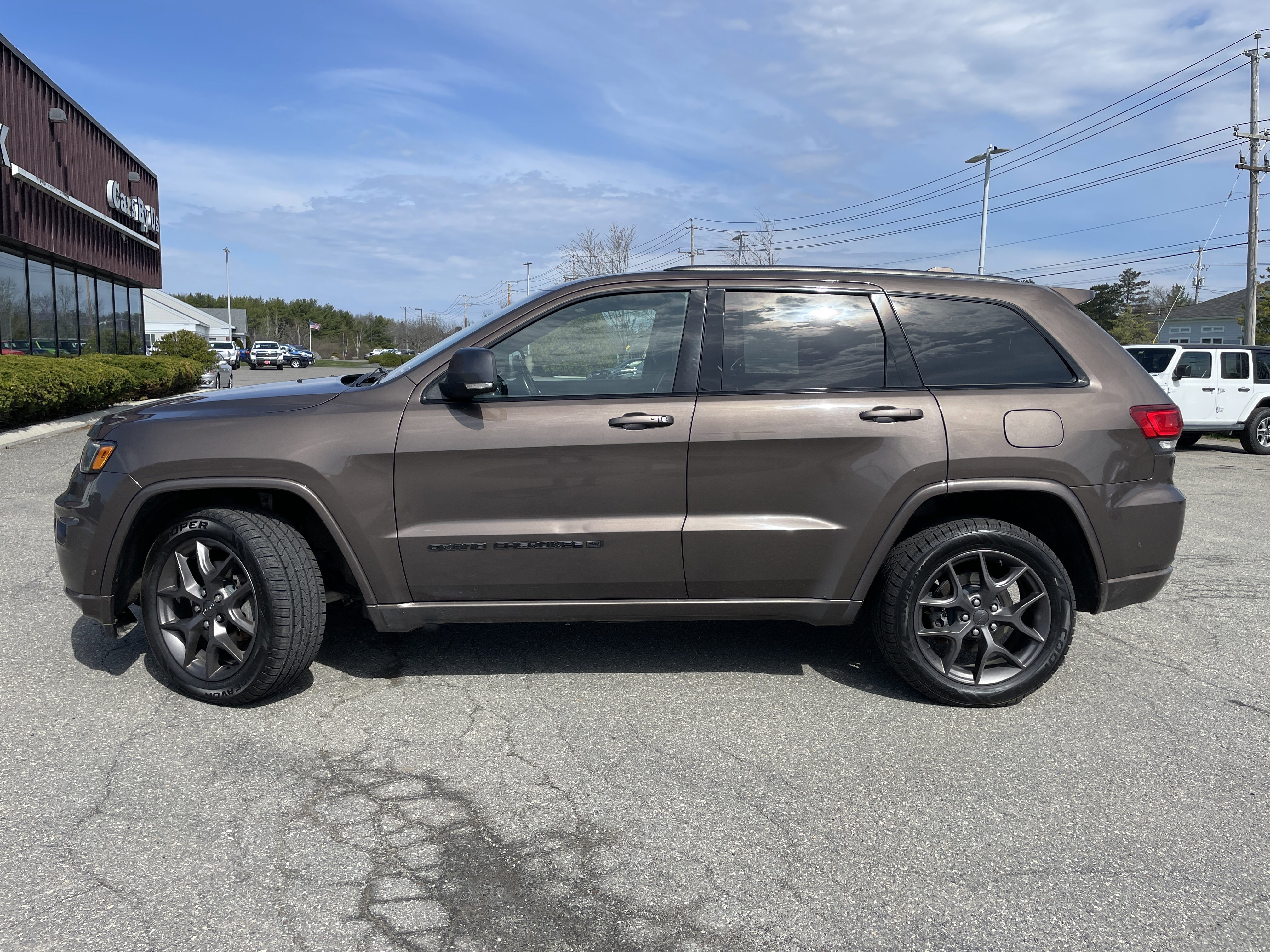 Used 2021 Walnut Brown Metallic Clearcoat Jeep 80th Anniversary image 2