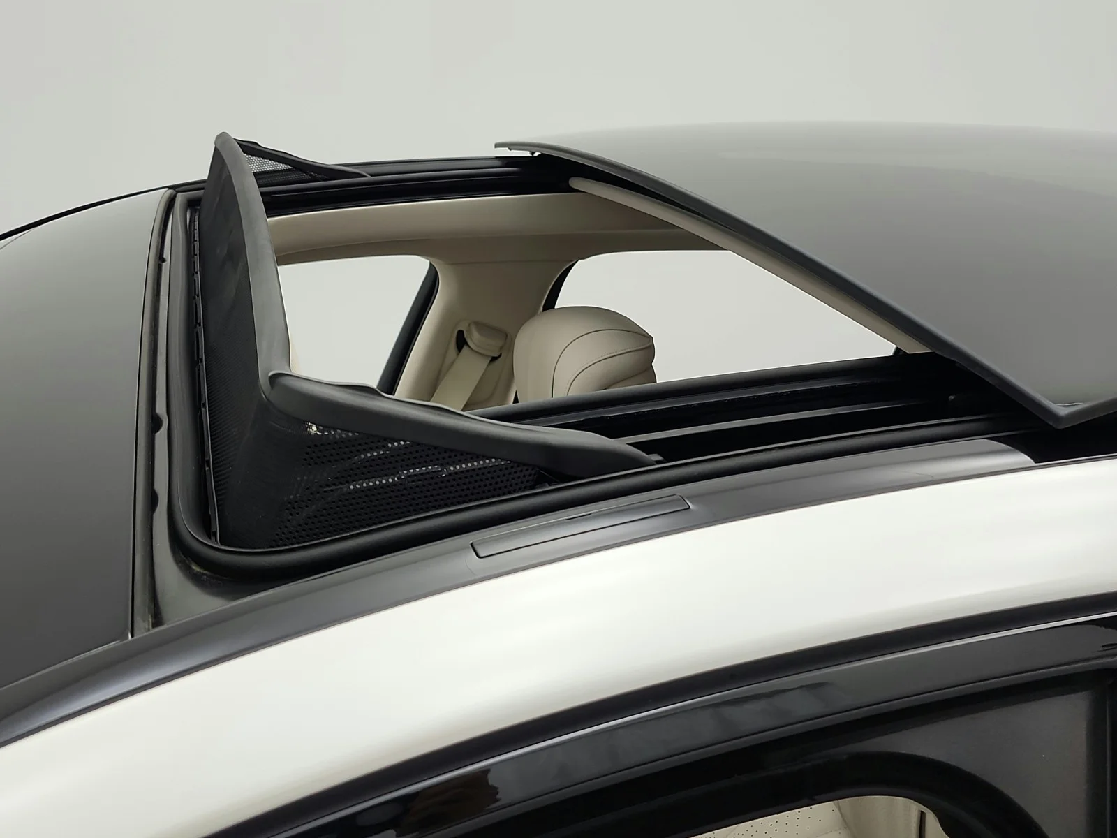 Used 2023 MANUFAKTUR Diamond White Mercedes-Benz S 500 4MATIC® Sedan image 23
