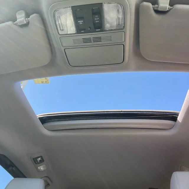 Used 2019 Lunar Silver Metallic Honda EX-L image 13