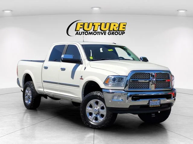 2016 RAM 3500 Laramie 4X4 Crew Cab SWB's photo