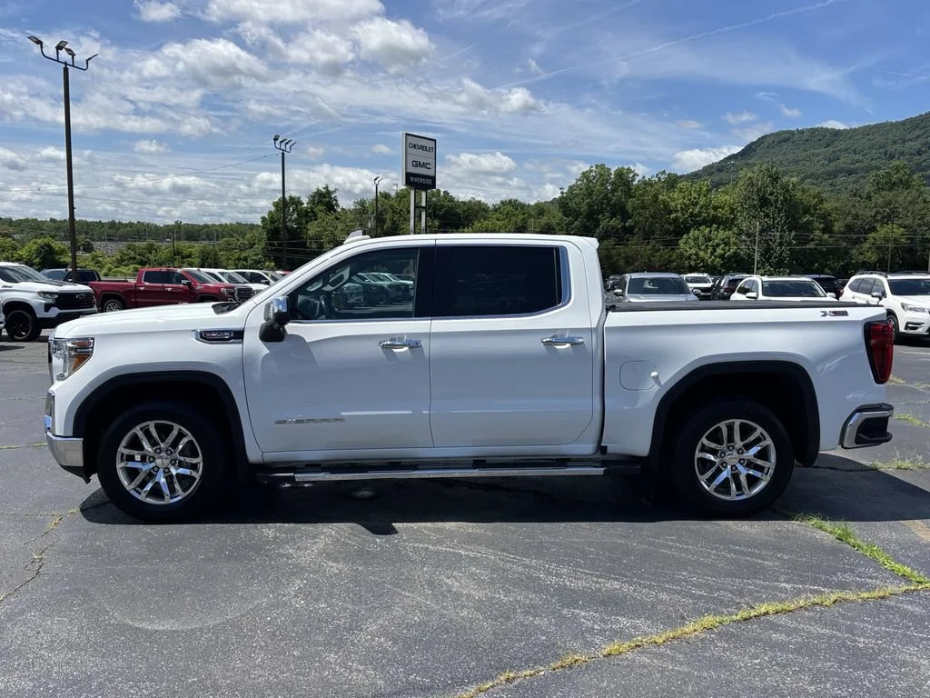 Used 2022 Summit White GMC SLT image 6