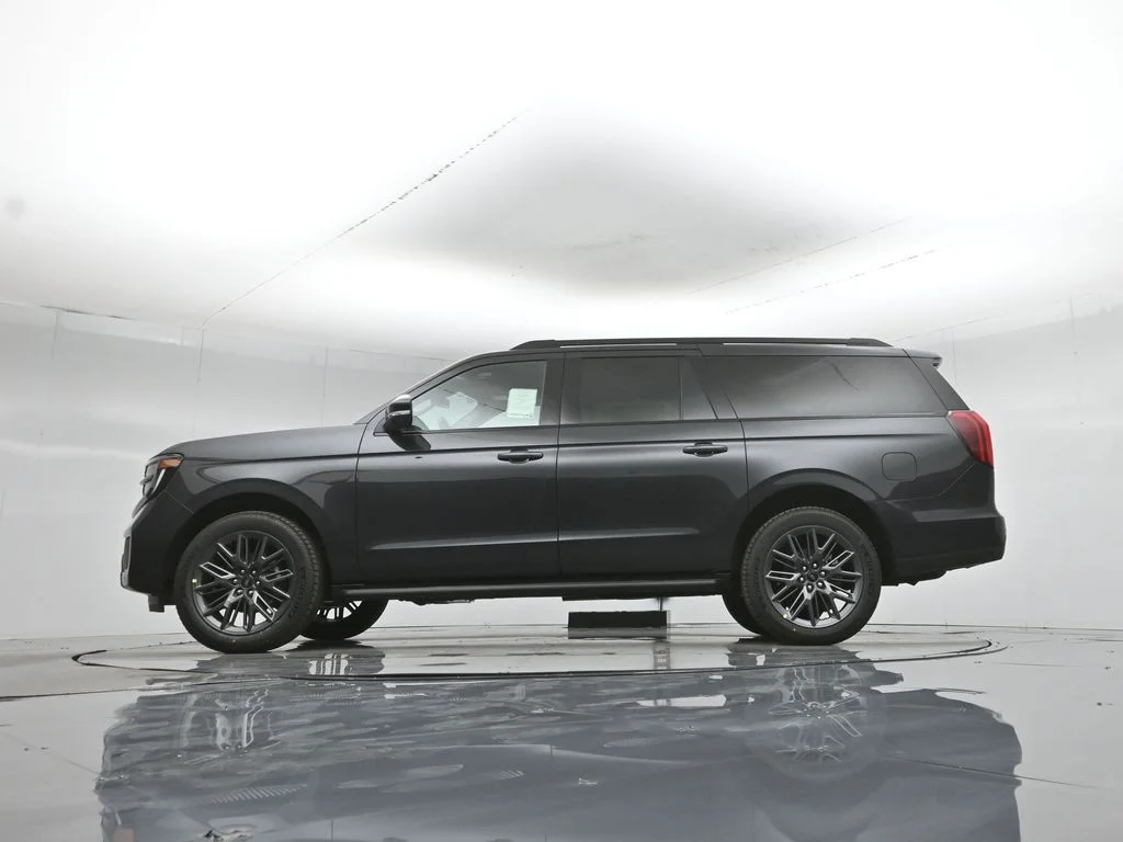 New 2026 Gray Ford Platinum image 7