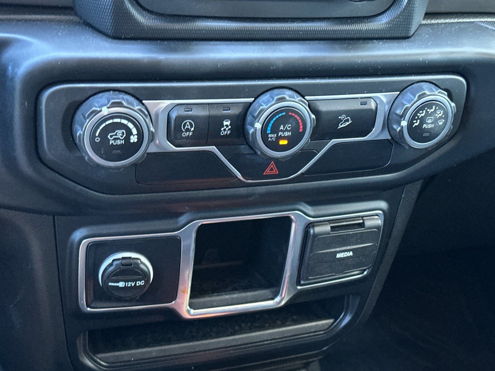 Used 2019 Black Clearcoat Jeep Unlimited Sport image 19