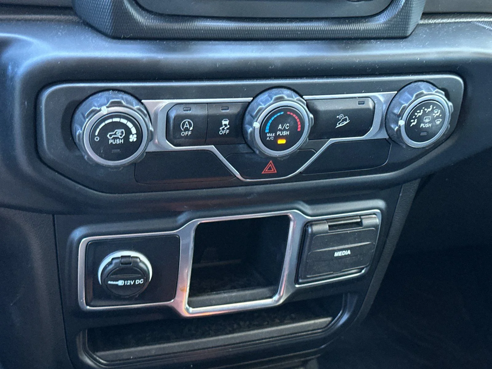 Used 2019 Black Clearcoat Jeep Unlimited Sport image 19