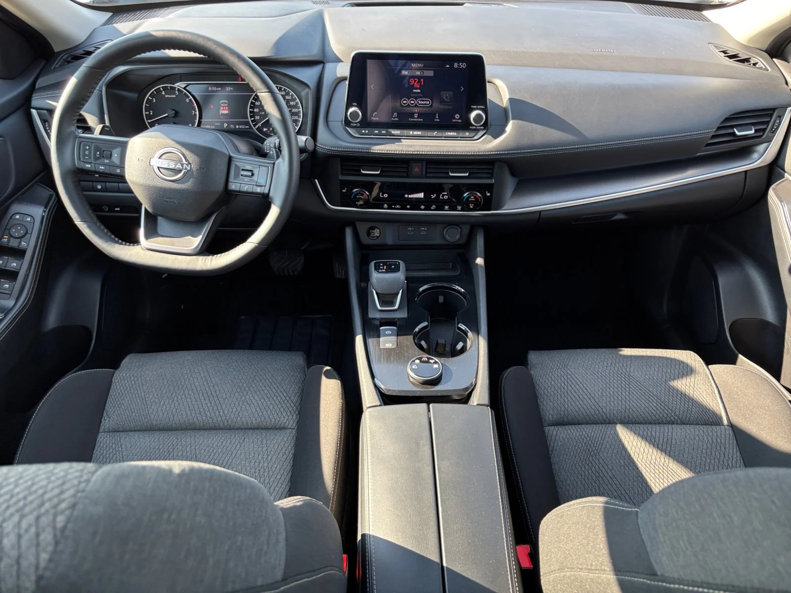 Used 2025 White Nissan Midnight Edition image 12