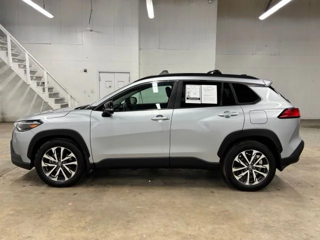 Used 2025 Silver Toyota XLE image 4
