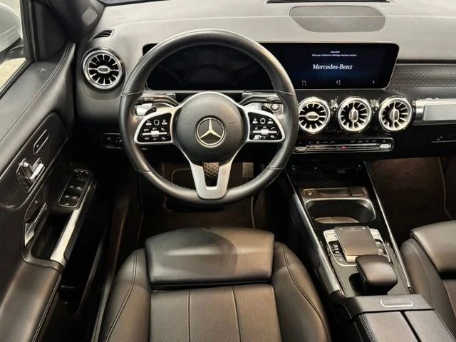 Used 2020  Mercedes-Benz GLB 250 image 11