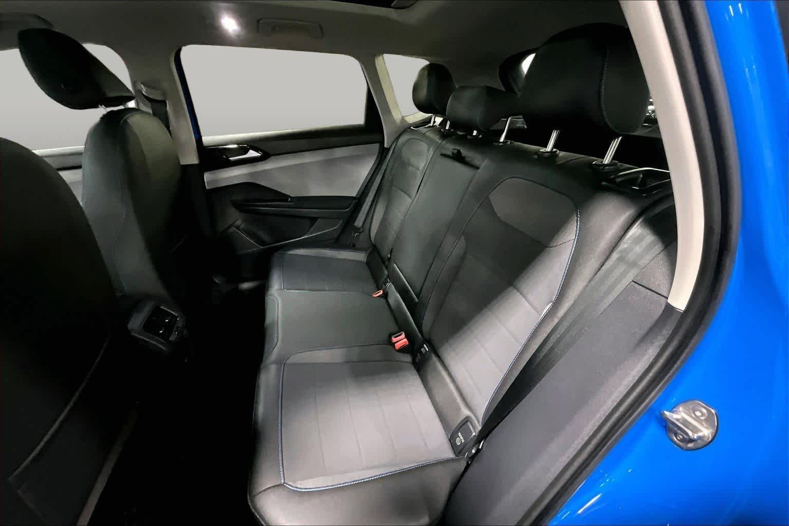 Used 2024 Cornflower Blue w/Deep Black Roof Volkswagen SE Black image 20