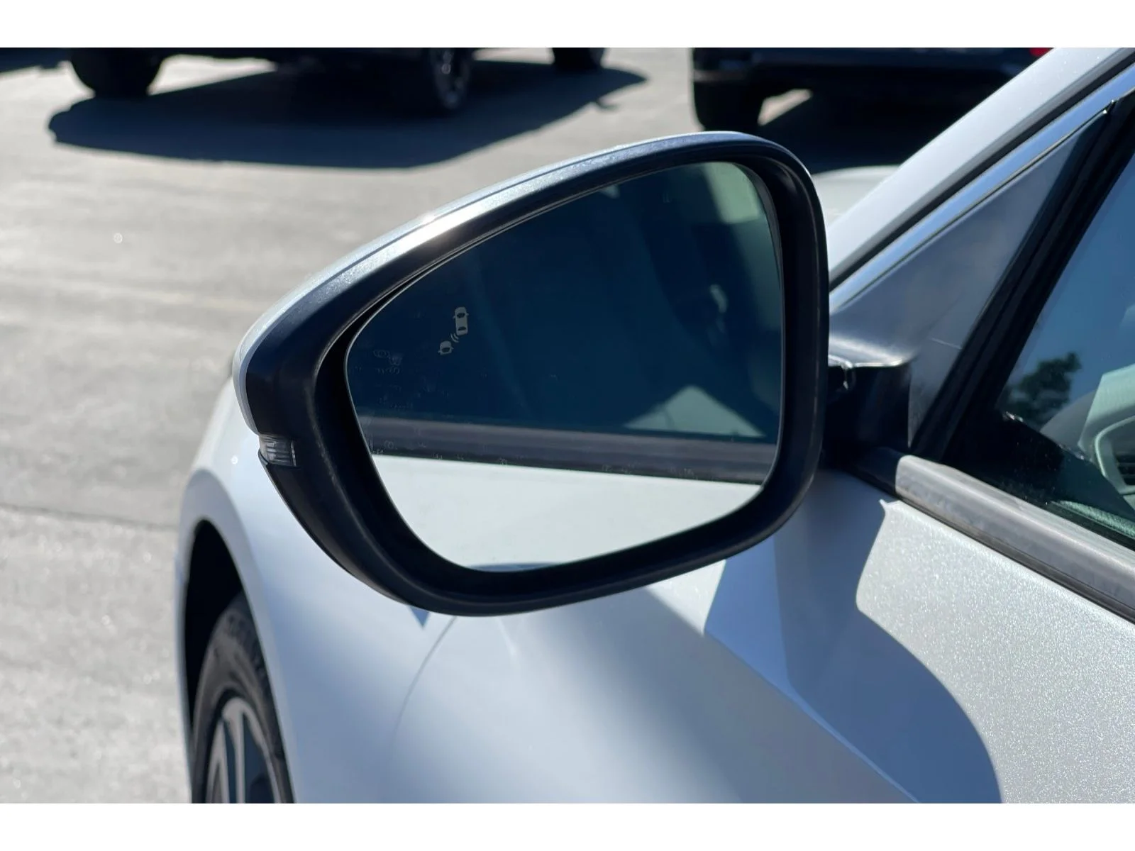 Used 2020 Platinum White Pearl Honda Touring image 11
