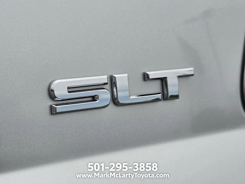 Used 2019 Silver GMC SLT image 16