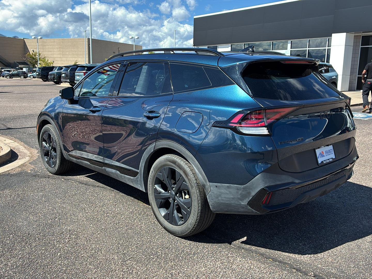 Used 2025 Vesta Blue Kia X-Line Prestige image 17