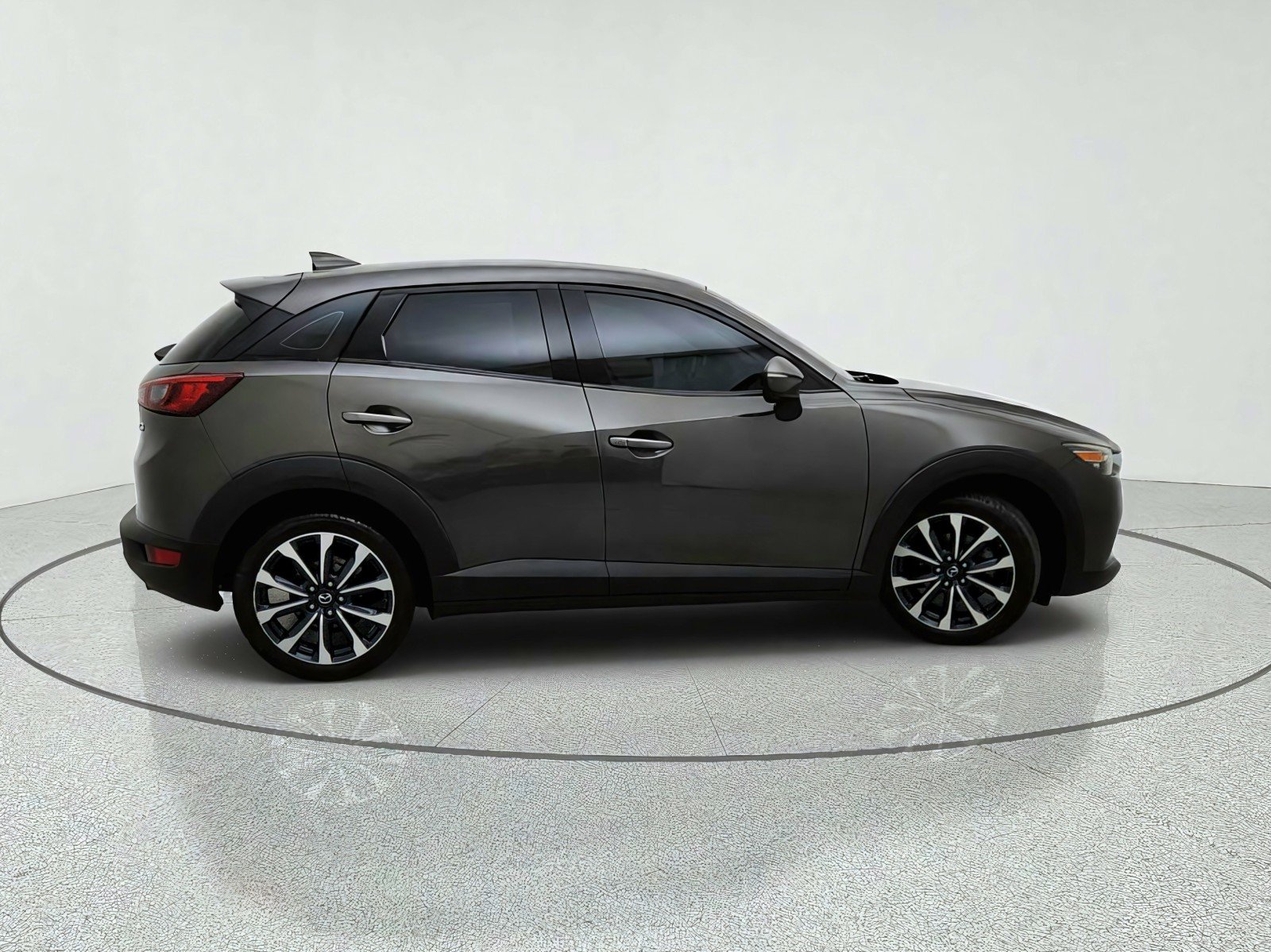 Used 2019 Titanium Flash Mica Mazda Touring image 7