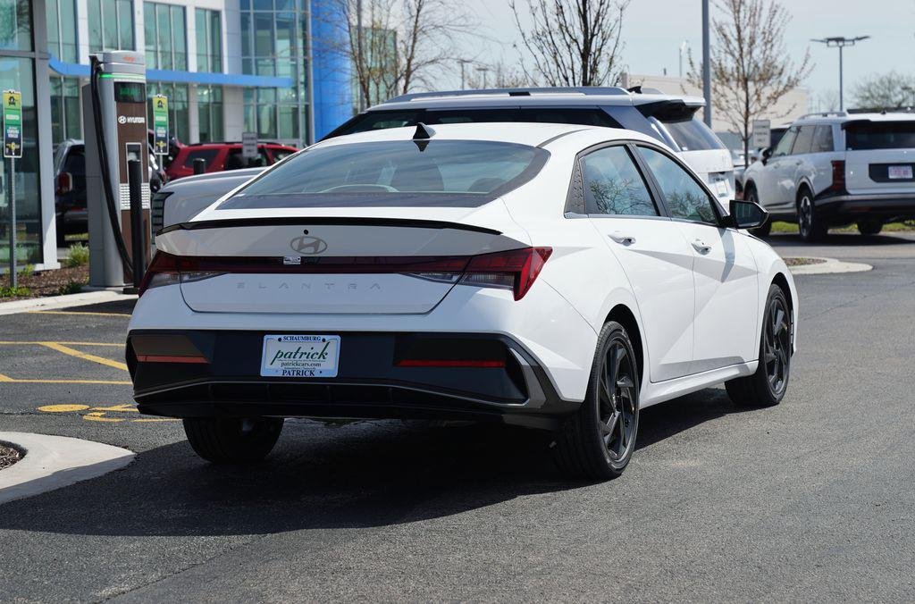 New 2026 Serenity White Pearl Hyundai SEL Sport Premium image 4