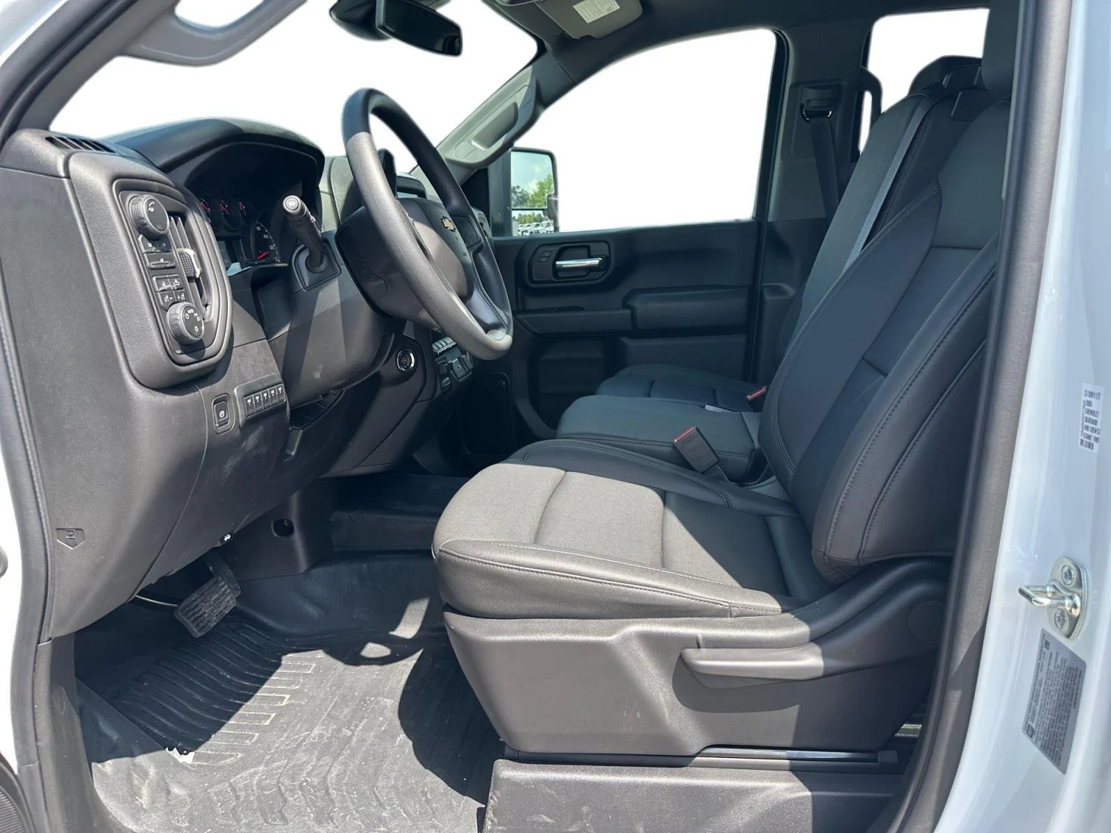 New 2026 Summit White Chevrolet Work Truck image 24