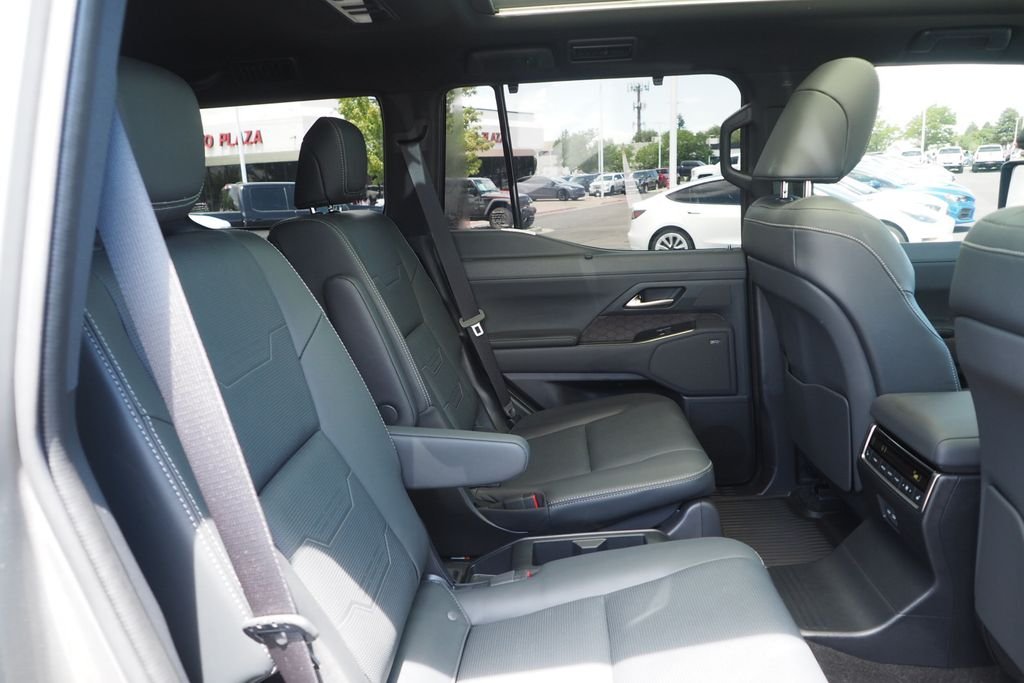 Used 2025 Silver Lexus 550 Luxury+ image 21