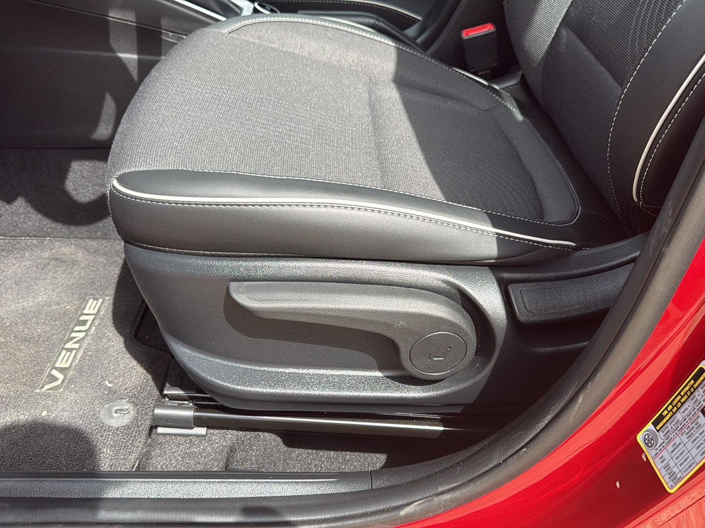 Used 2025 Ultimate Red Hyundai Limited image 13