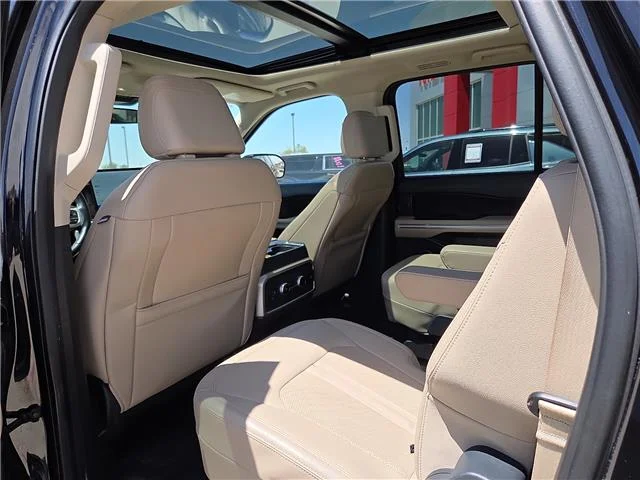 Used 2023 Agate Black Metallic Ford Limited 4x4 image 11