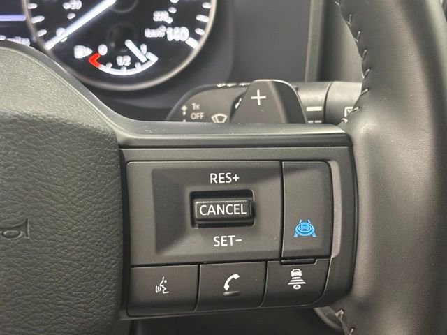 Used 2025 White Nissan SV image 23