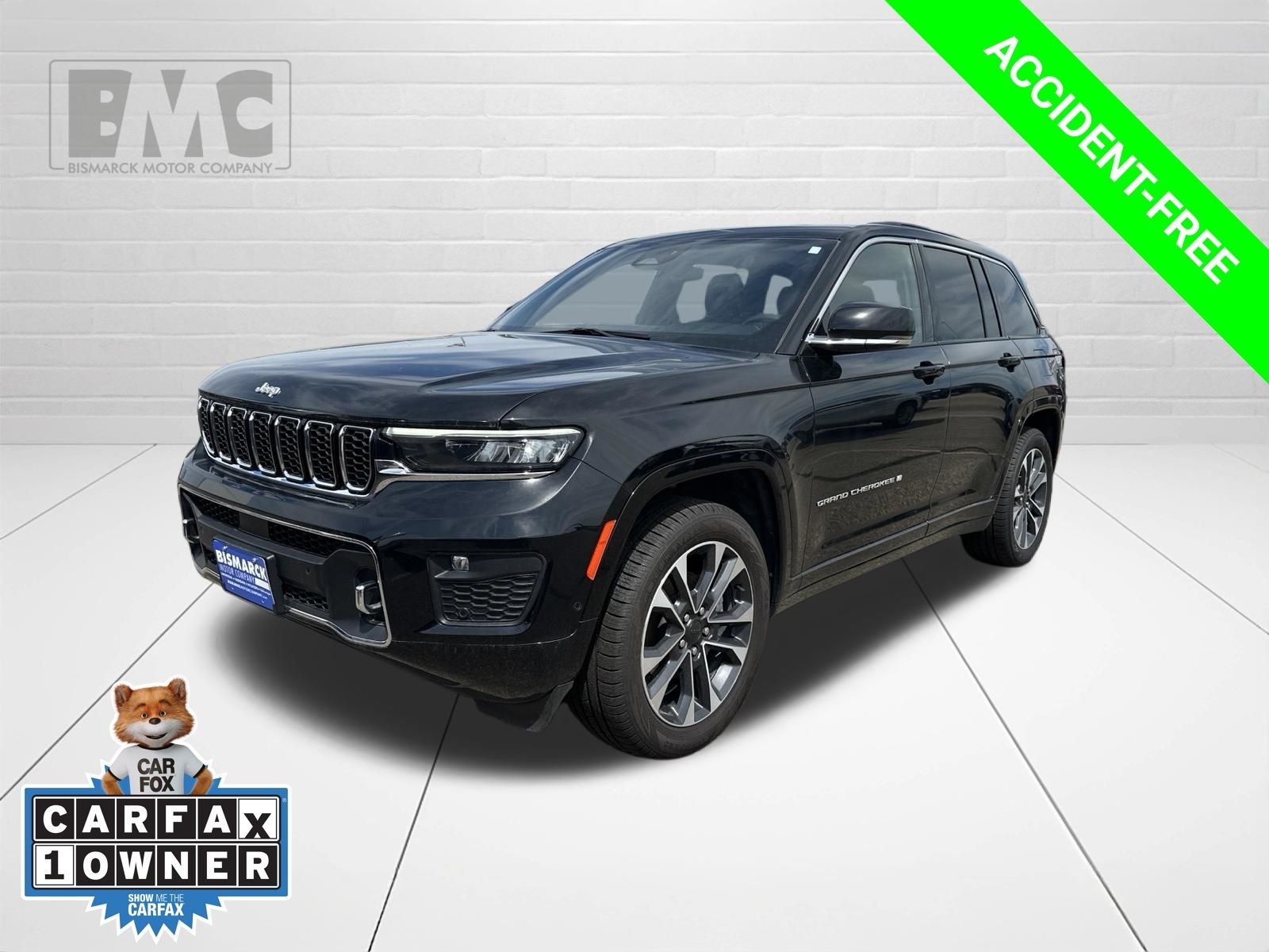 Used 2024 Black Jeep Overland image 1