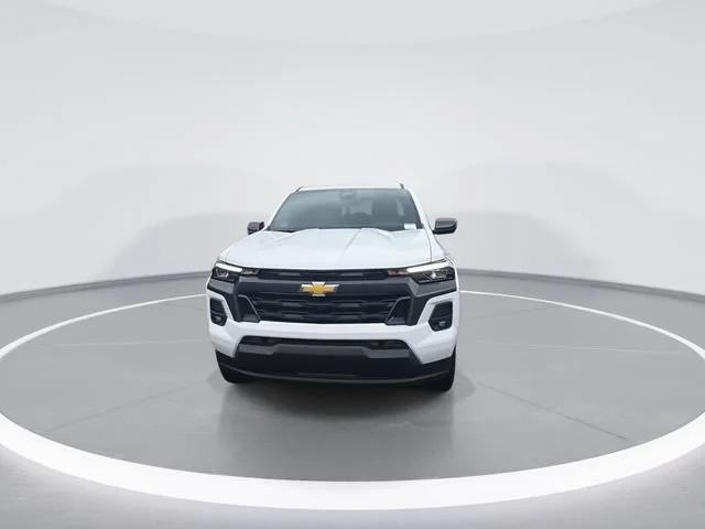 Used 2026 Summit White Chevrolet LT image 3