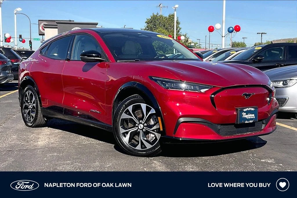 2021 Ford Mustang-Mach-e Premium's photo