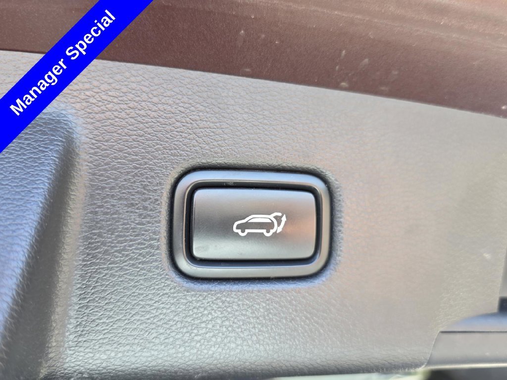 Used 2022 Purple Kia EX image 16