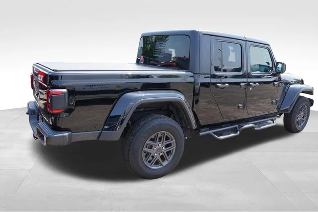 Used 2024 Black Jeep Sport S image 3